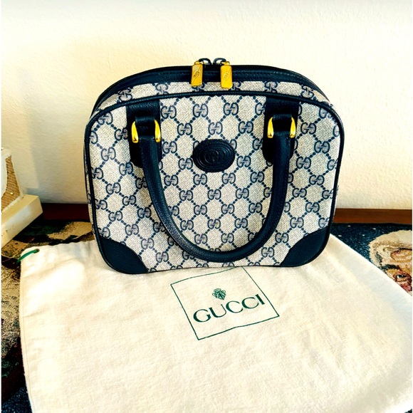 AUTHENTIC VINTAGE GUCCI Navy Monogram GG BAG 80’s W/GUCCI Dustbag Excellent Cond - Picture 2 of 14
